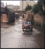 j98for9sOldCar_FordCrossing